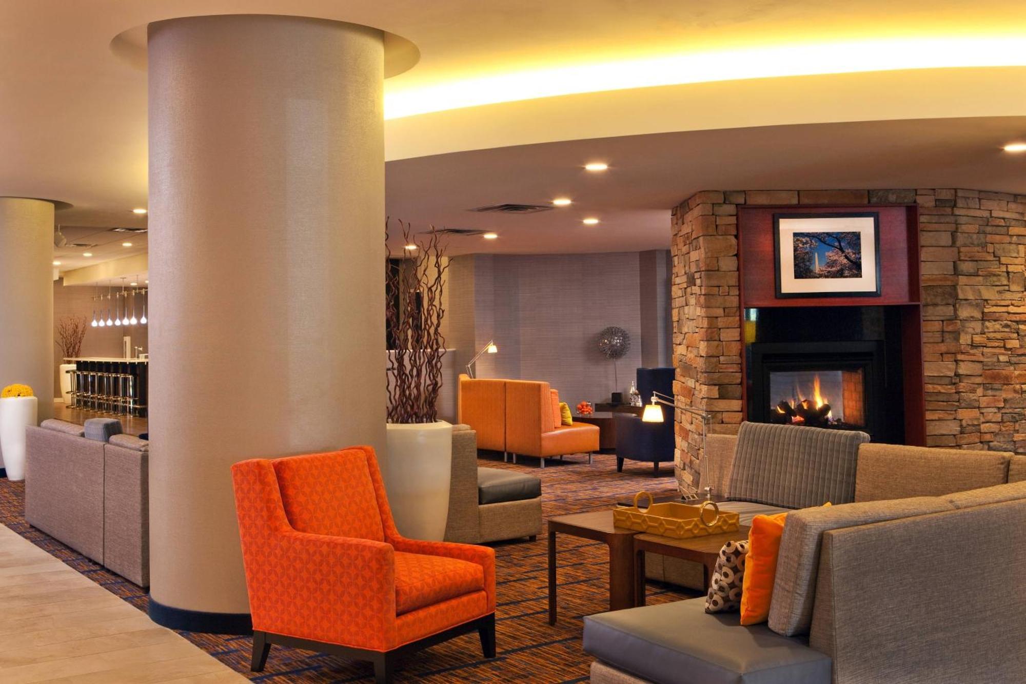 Courtyard By Marriott Alexandria Pentagon South Ξενοδοχείο Εξωτερικό φωτογραφία