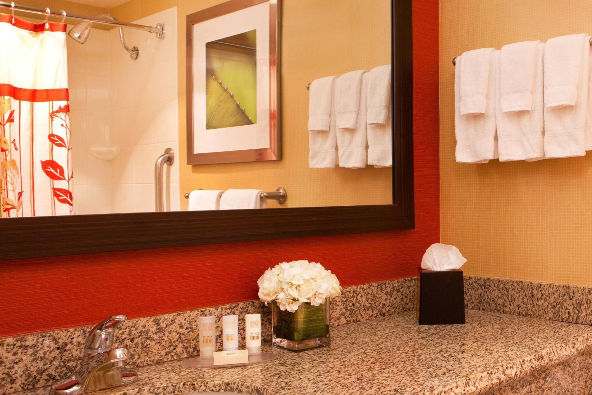 Courtyard By Marriott Alexandria Pentagon South Ξενοδοχείο Δωμάτιο φωτογραφία